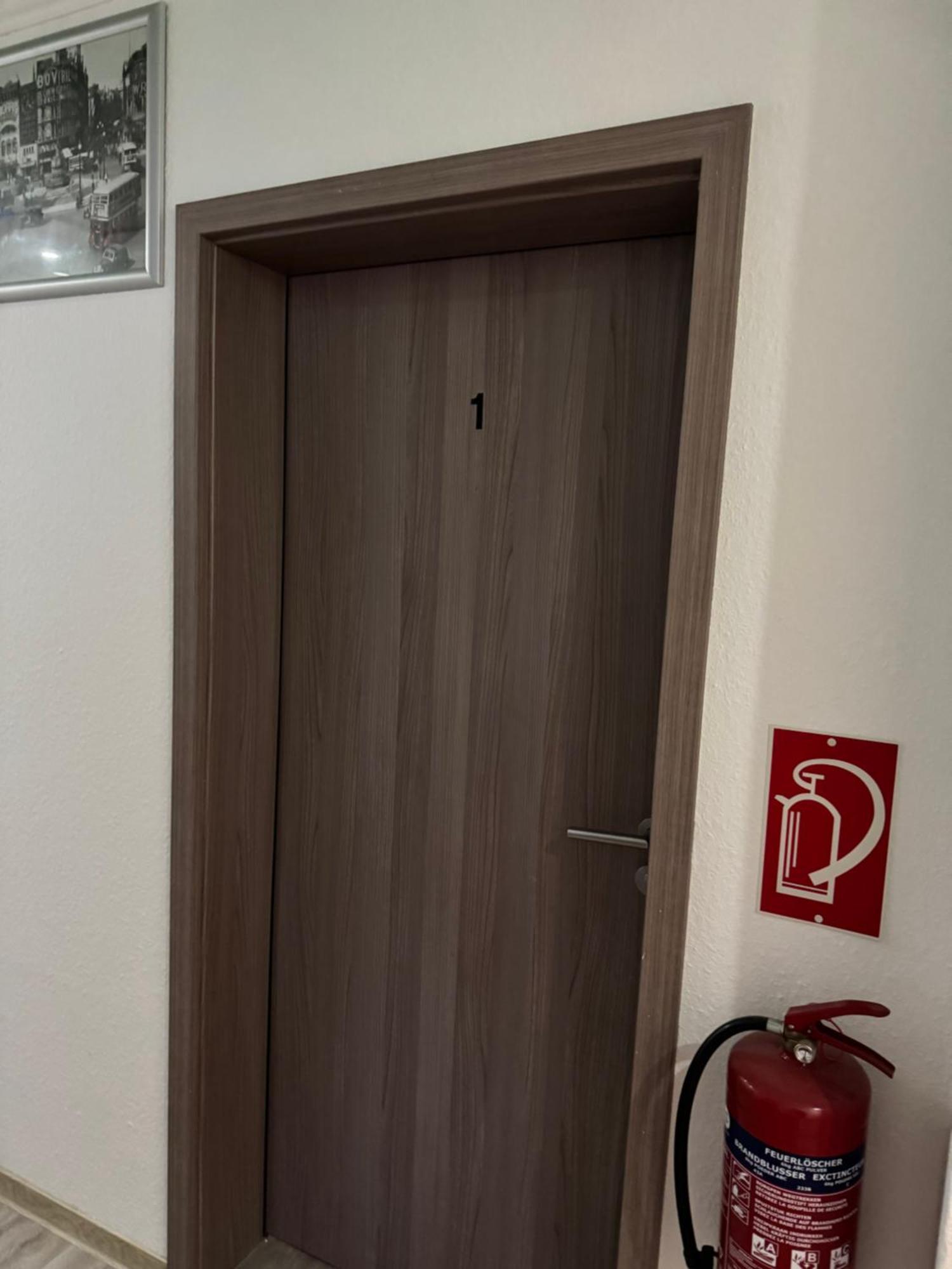 Hotel-Pension Alt-Heidenberg Siegen Exterior foto